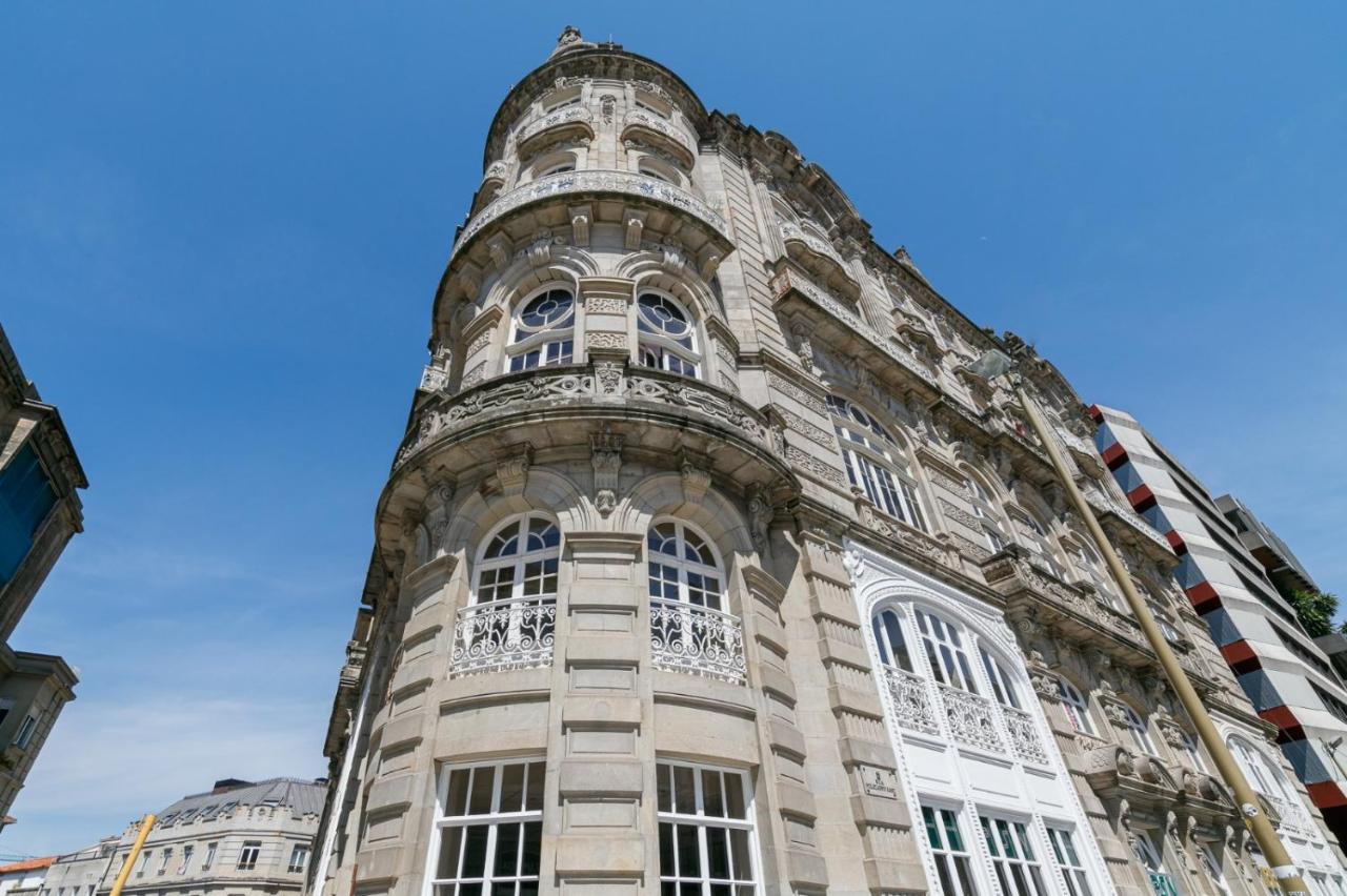 Suite De Lujo Puerta Del Sol+Parking فيجو المظهر الخارجي الصورة